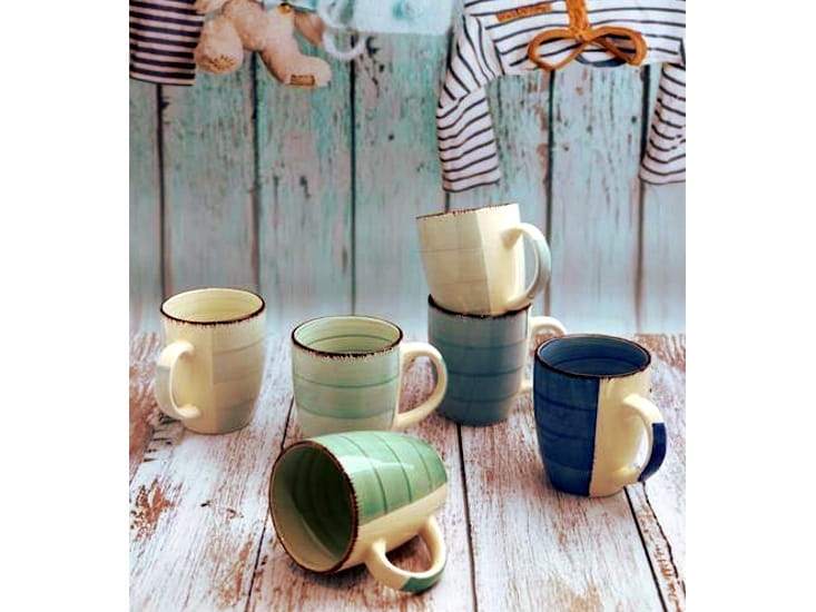 19006